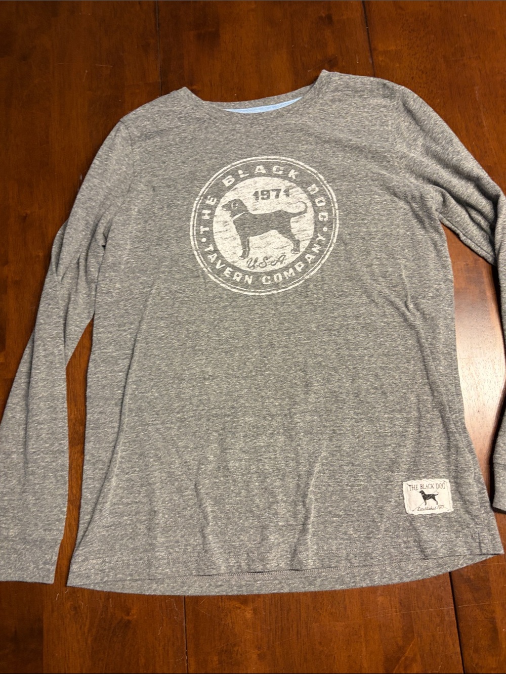 The Black Dog Men's Long-Sleeve Logo Tee - Heather Gray